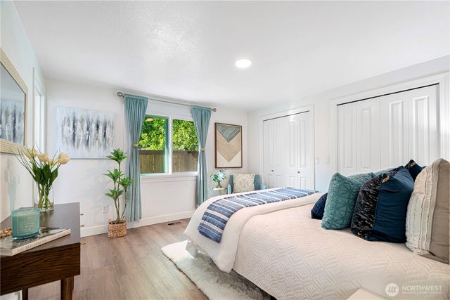 11527 NE 113th Place, Kirkland, WA 98033