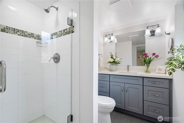 11527 NE 113th Place, Kirkland, WA 98033