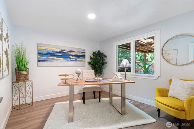 11527 NE 113th Place, Kirkland, WA 98033