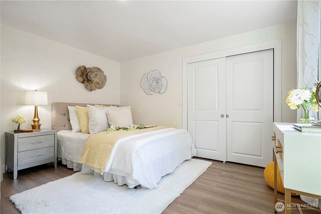 11527 NE 113th Place, Kirkland, WA 98033