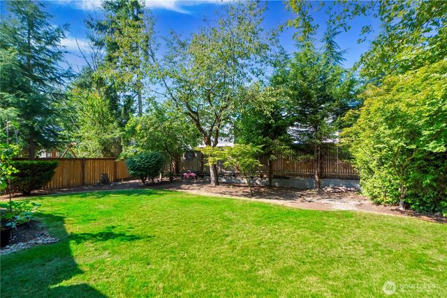 11527 NE 113th Place, Kirkland, WA 98033