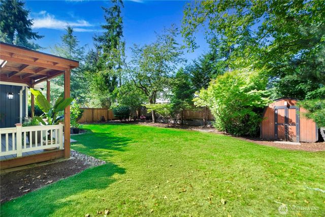 11527 NE 113th Place, Kirkland, WA 98033