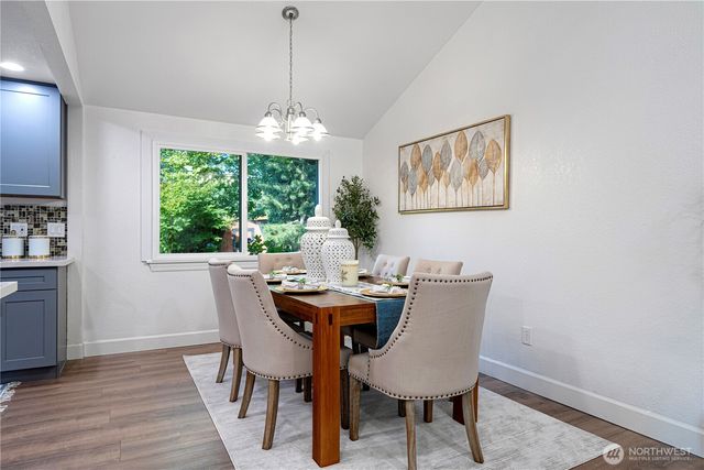 11527 NE 113th Place, Kirkland, WA 98033