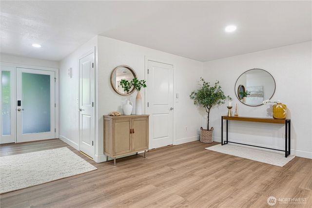 11527 NE 113th Place, Kirkland, WA 98033