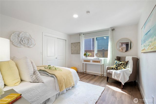 11527 NE 113th Place, Kirkland, WA 98033