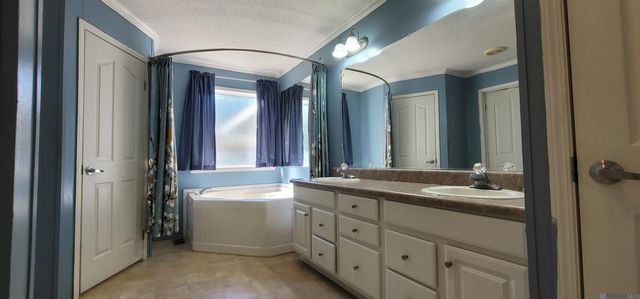 10944 Monroe Perkins Rd, Denham Springs, LA 70726