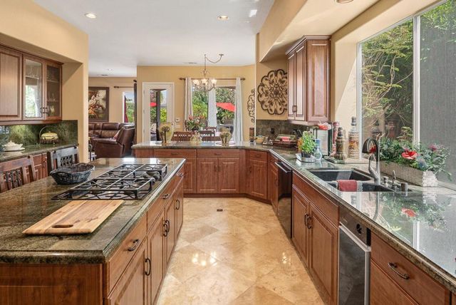4 Chandon Court, Rancho Mirage, CA 92270