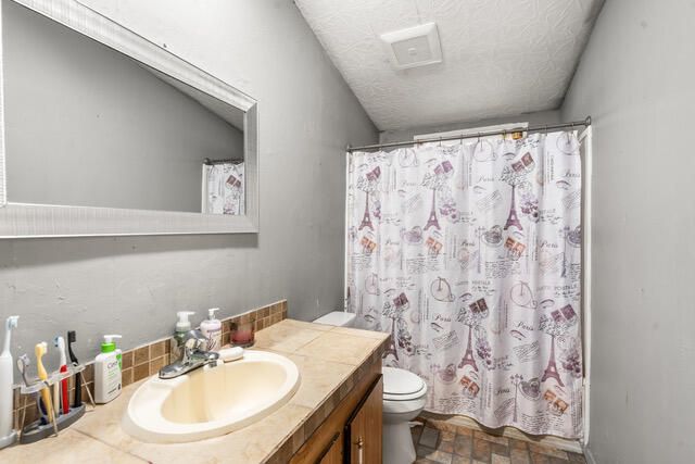 1570 S Peach Street SPC 26, Medford, OR 97501