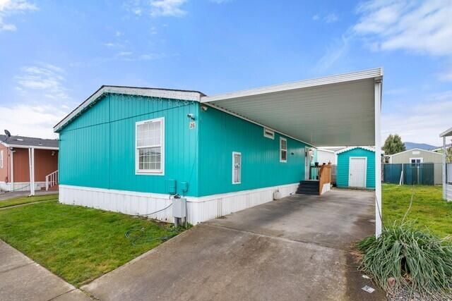 1570 S Peach Street SPC 26, Medford, OR 97501