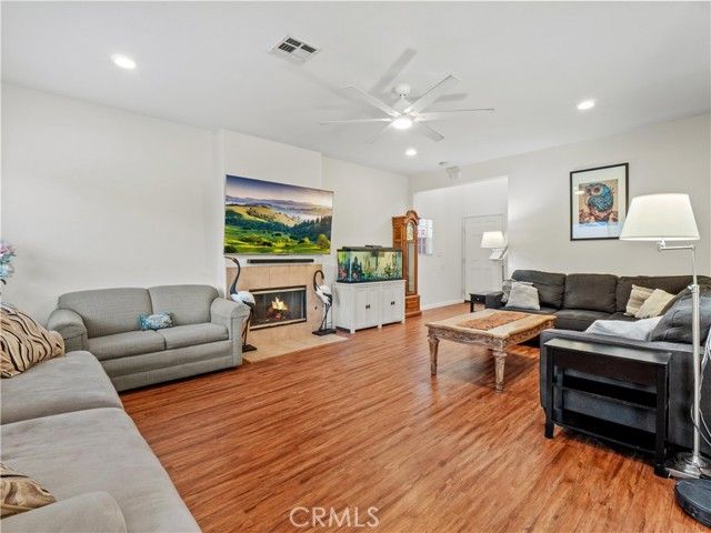 14632 Glenridge Court, Sylmar (los Angeles), CA 91342