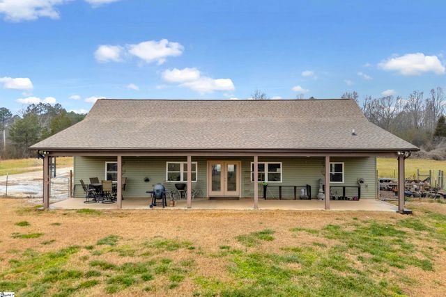 665 Oconee Creek Road, Walhalla, SC 29691