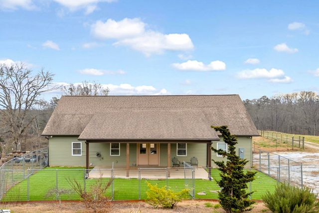 665 Oconee Creek Road, Walhalla, SC 29691