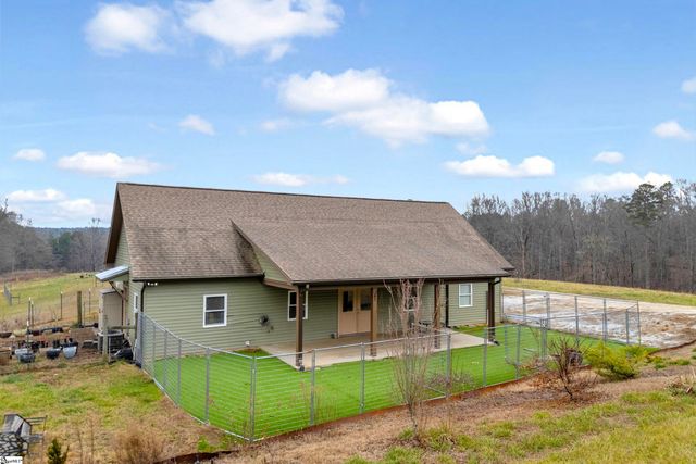 665 Oconee Creek Road, Walhalla, SC 29691