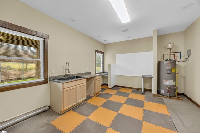 665 Oconee Creek Road, Walhalla, SC 29691