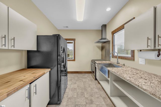 665 Oconee Creek Road, Walhalla, SC 29691