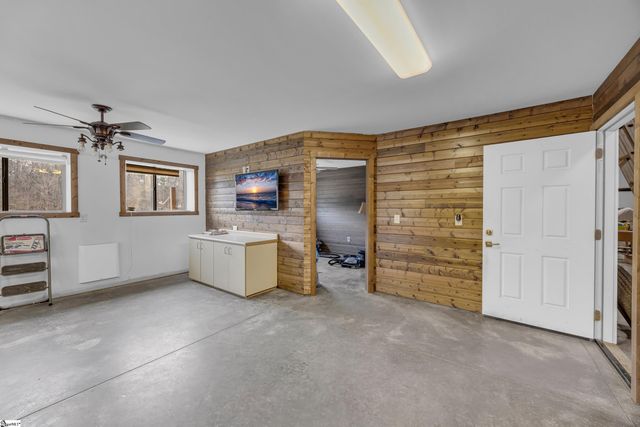 665 Oconee Creek Road, Walhalla, SC 29691