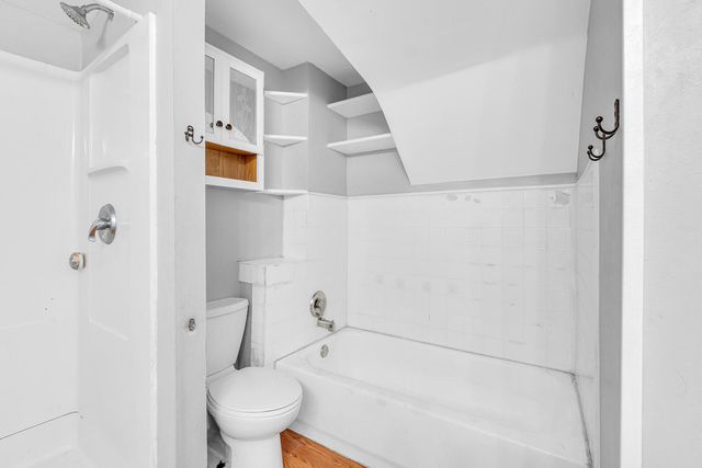 902 Fleming Avenue, Jackson, MI 49202