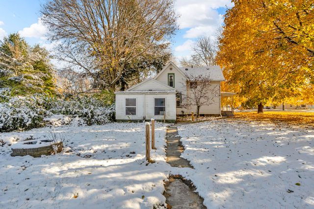 902 Fleming Avenue, Jackson, MI 49202