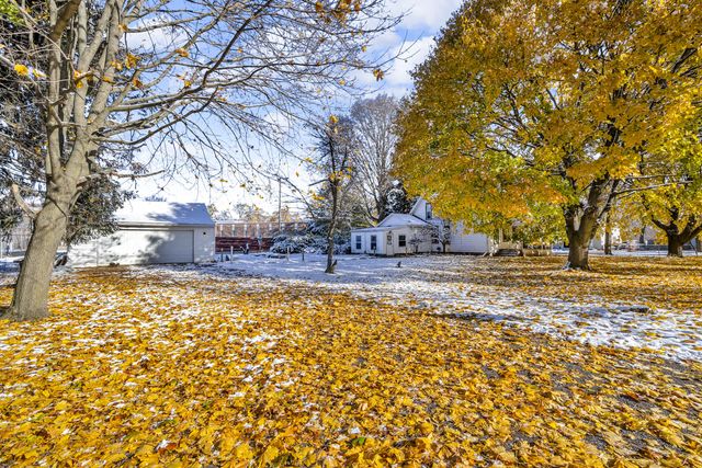 902 Fleming Avenue, Jackson, MI 49202