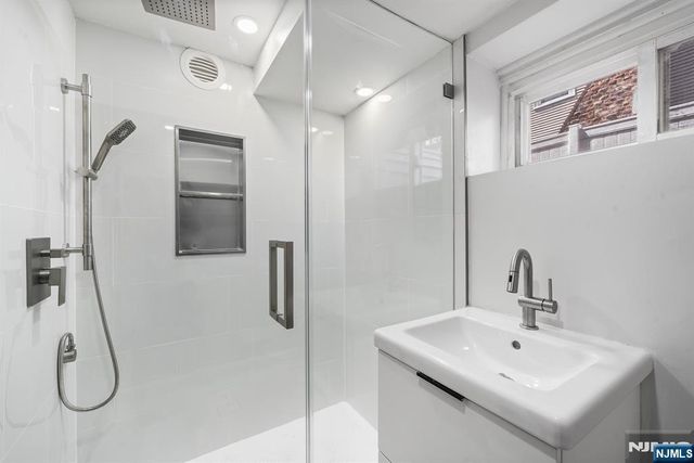 507 Sagamore Avenue, Teaneck, NJ 07666