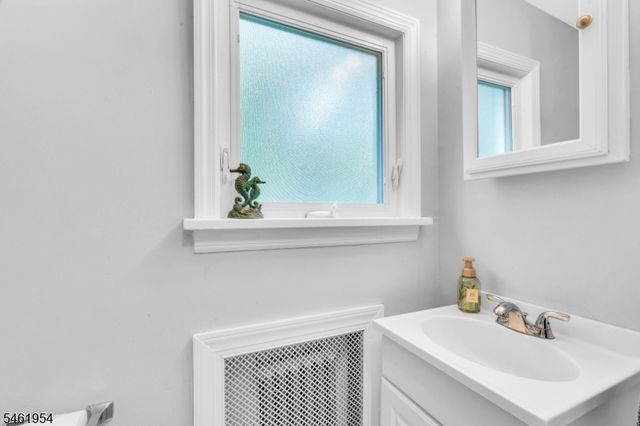 3 Johnson Ave, Mount Olive Twp., NJ 07828