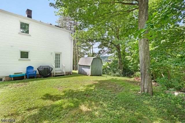 3 Johnson Ave, Mount Olive Twp., NJ 07828