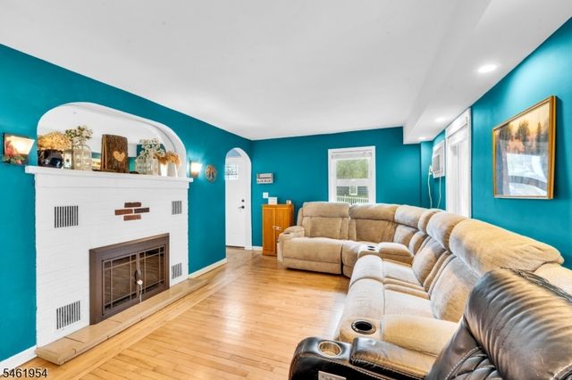 3 Johnson Ave, Mount Olive Twp., NJ 07828