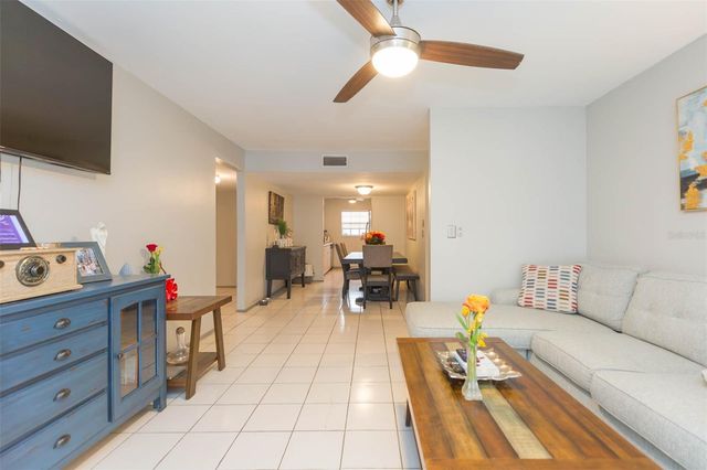 14472 REUTER STRASSE CIR 408, Tampa, FL 33613