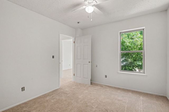 2700 Meadow Park Drive, Bedford, TX 76021