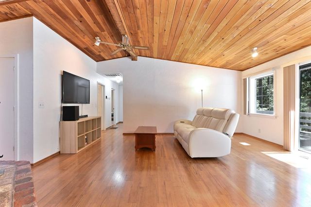 26670 Columbia Dr, Pioneer, CA 95666