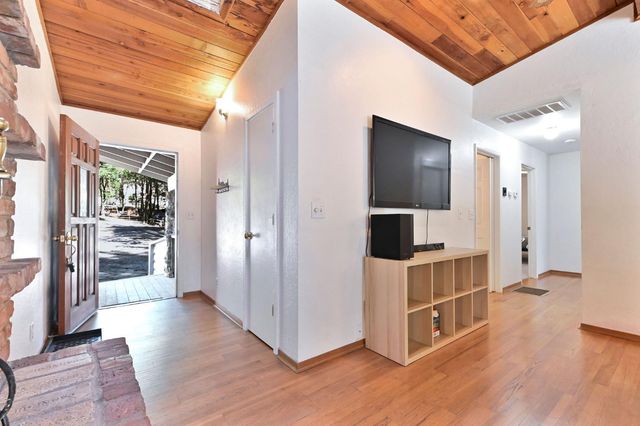 26670 Columbia Dr, Pioneer, CA 95666