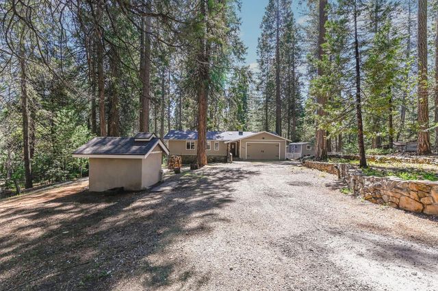 26670 Columbia Dr, Pioneer, CA 95666