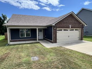 1012 Dublin Dr, Clarksville, TN 37042