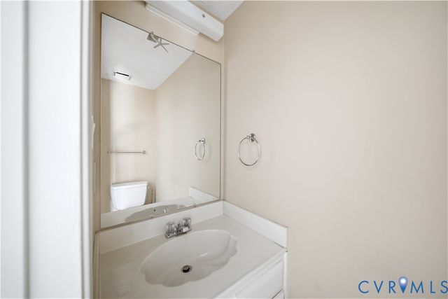 4936 Farrell Ct, Henrico, VA 23228