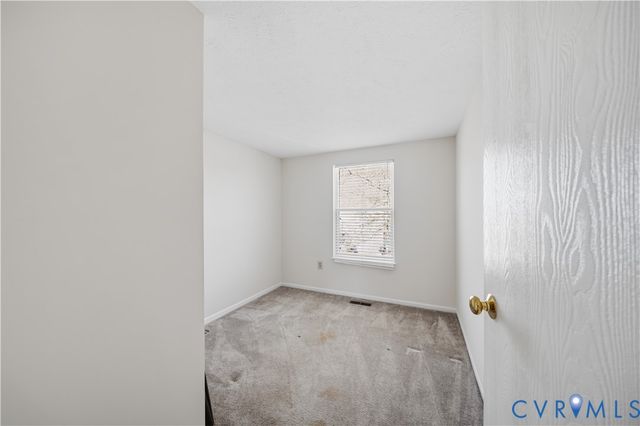 4936 Farrell Ct, Henrico, VA 23228