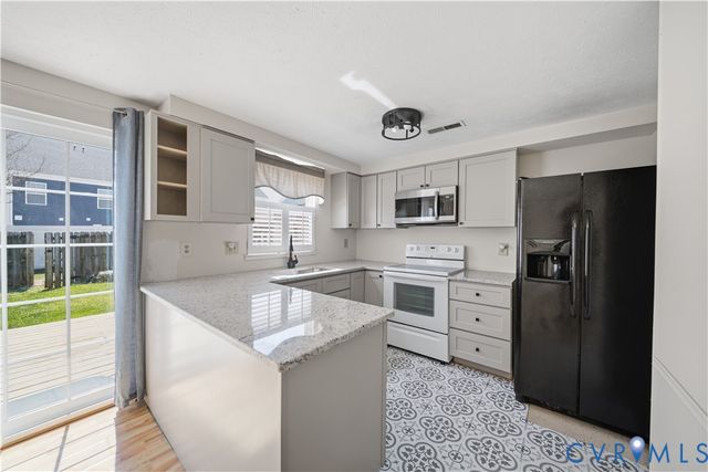 4936 Farrell Ct, Henrico, VA 23228