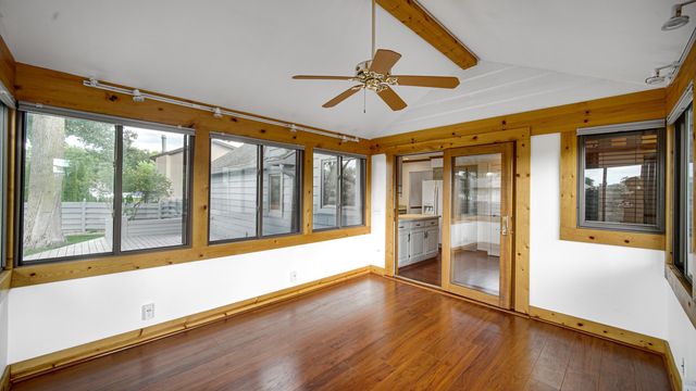 1124 Lisa Lane, Schererville, IN 46375