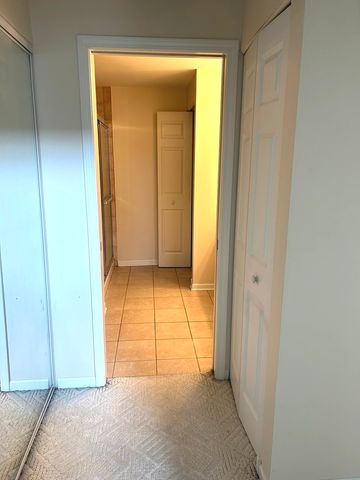 1111 Burlington Avenue 419, Lisle, IL 60532