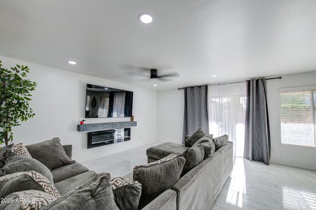 7228 S 42ND Drive, Phoenix, AZ 85041