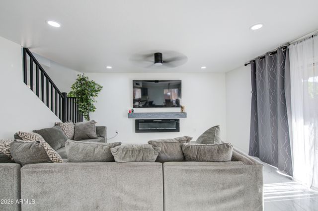 7228 S 42ND Drive, Phoenix, AZ 85041