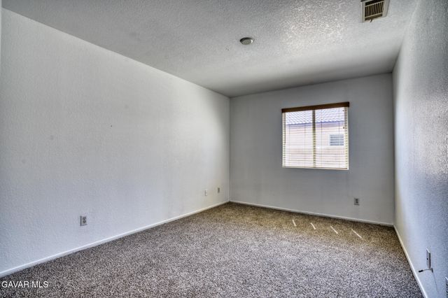 45444 Spahn Lane, Lancaster, CA 93535