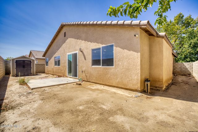 45444 Spahn Lane, Lancaster, CA 93535