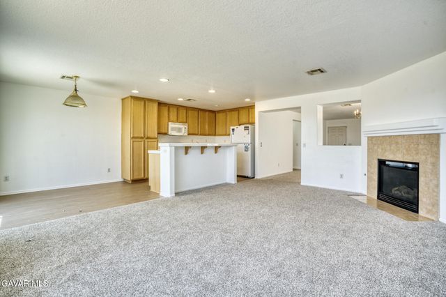 45444 Spahn Lane, Lancaster, CA 93535