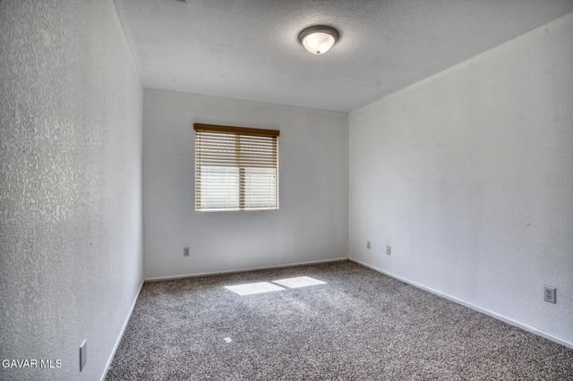 45444 Spahn Lane, Lancaster, CA 93535