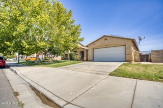 45444 Spahn Lane, Lancaster, CA 93535