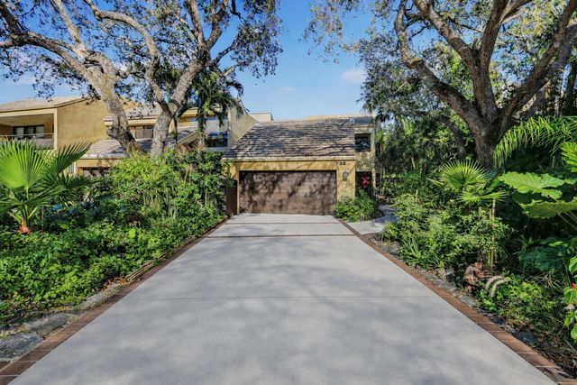 738 St Albans Drive, Boca Raton, FL 33486