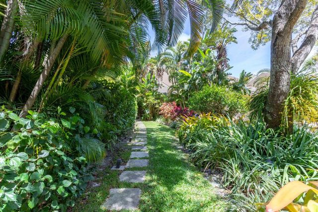 738 St Albans Drive, Boca Raton, FL 33486