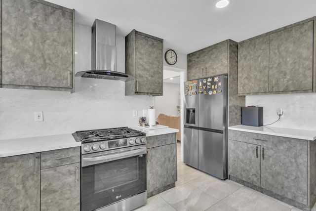 1935 Jasmine St, El Cajon, CA 92021