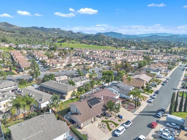 1935 Jasmine St, El Cajon, CA 92021