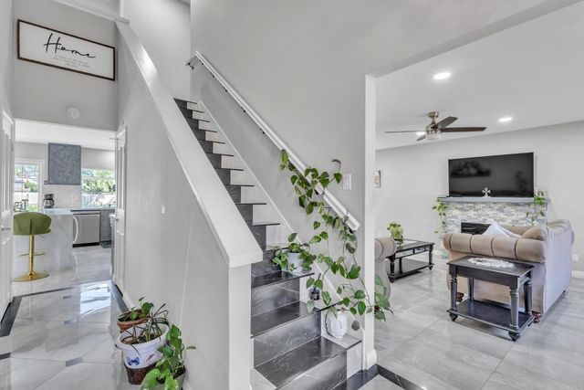 1935 Jasmine St, El Cajon, CA 92021